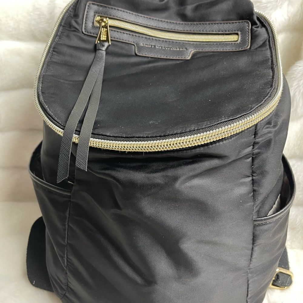 Aimee Kestenberg large Nylon bucket shape backpack with gold tone hardwares - Picture 9 of 12